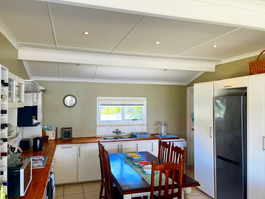 2 Bedroom Property for Sale in Struisbaai Western Cape